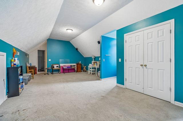 6 County House Cir, Carthage, TN 37030
