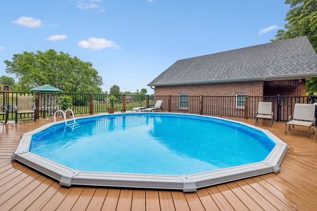 6 County House Cir, Carthage, TN 37030