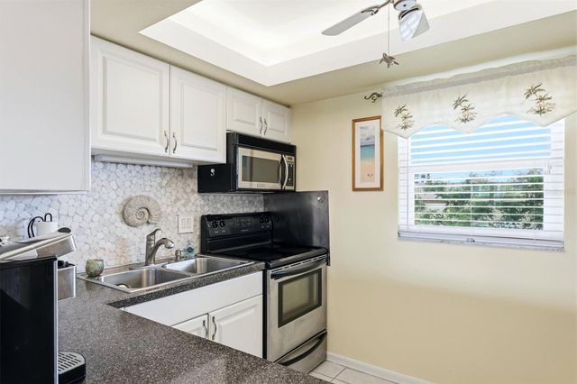 1215 S PORTOFINO DRIVE 406, Sarasota, FL 34242