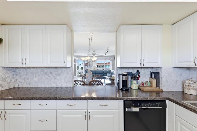 1215 S PORTOFINO DRIVE 406, Sarasota, FL 34242