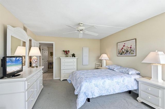 1215 S PORTOFINO DRIVE 406, Sarasota, FL 34242