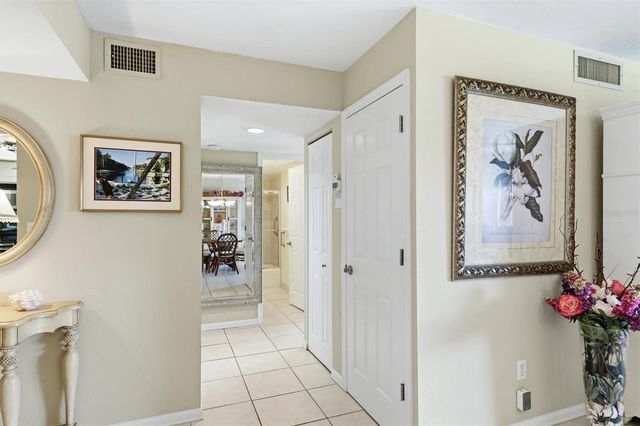 1215 S PORTOFINO DRIVE 406, Sarasota, FL 34242