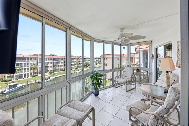 1215 S PORTOFINO DRIVE 406, Sarasota, FL 34242