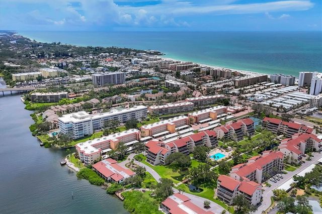 1215 S PORTOFINO DRIVE 406, Sarasota, FL 34242