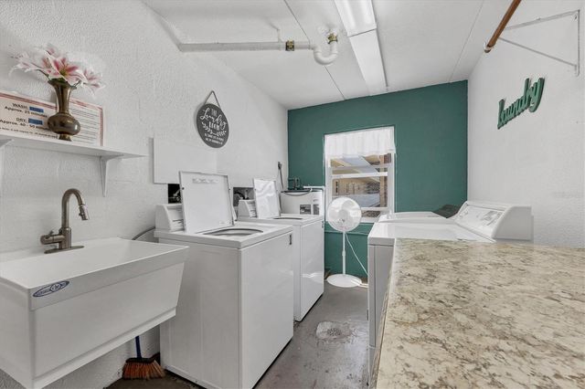 1215 S PORTOFINO DRIVE 406, Sarasota, FL 34242