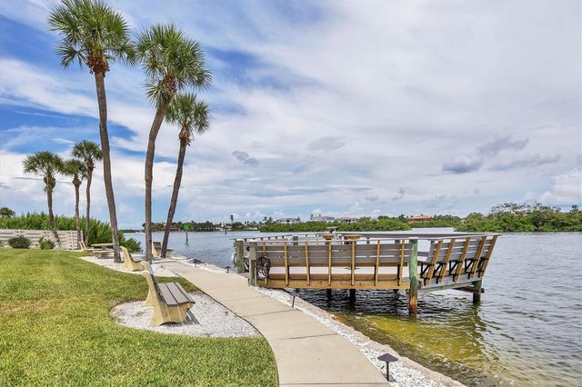 1215 S PORTOFINO DRIVE 406, Sarasota, FL 34242