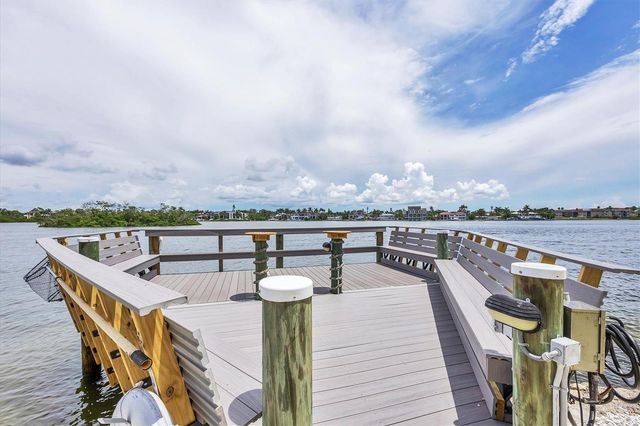 1215 S PORTOFINO DRIVE 406, Sarasota, FL 34242