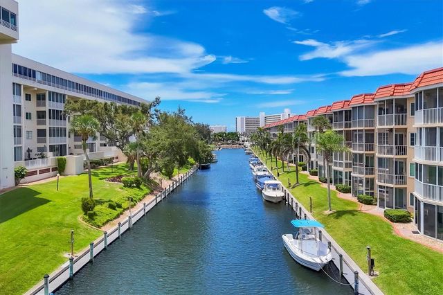 1215 S PORTOFINO DRIVE 406, Sarasota, FL 34242