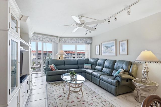 1215 S PORTOFINO DRIVE 406, Sarasota, FL 34242