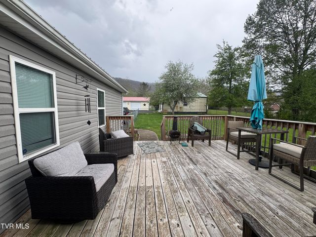 298 Rabbit Run Lane, Dryden, VA 24243
