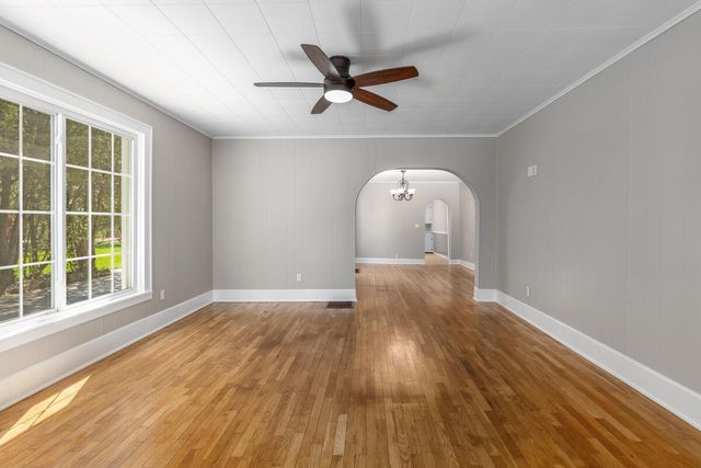 315 E Coffren Avenue, Greenville, MI 48838