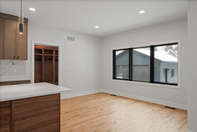 19 Cedar Point DRIVE, Williams Bay, WI 53191