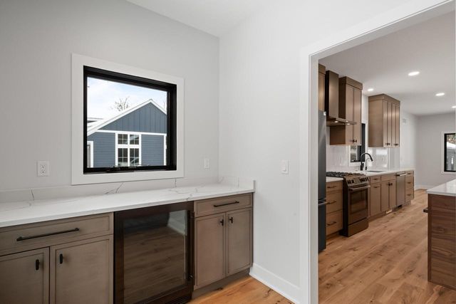 19 Cedar Point DRIVE, Williams Bay, WI 53191