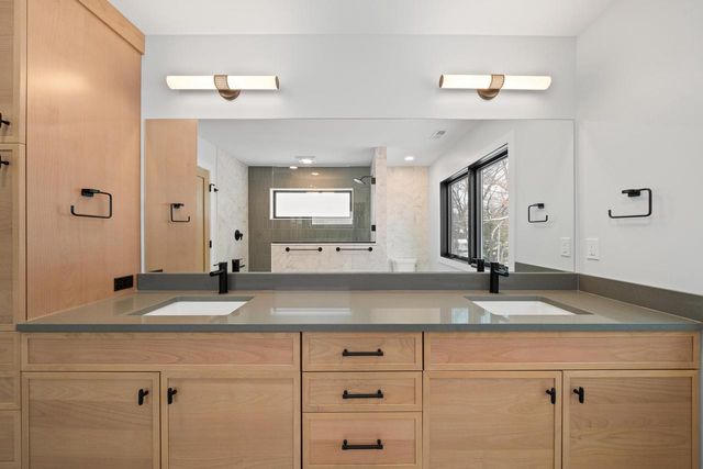 19 Cedar Point DRIVE, Williams Bay, WI 53191