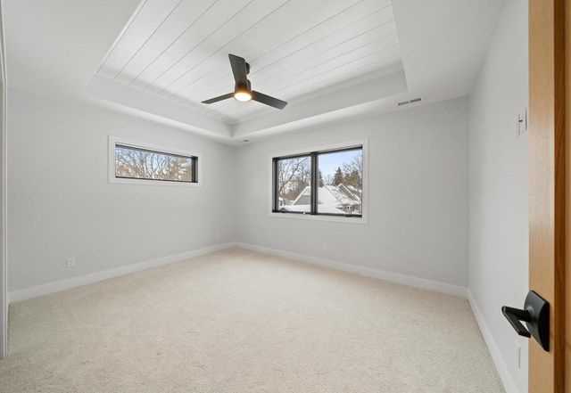 19 Cedar Point DRIVE, Williams Bay, WI 53191