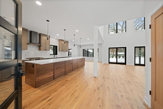 19 Cedar Point DRIVE, Williams Bay, WI 53191