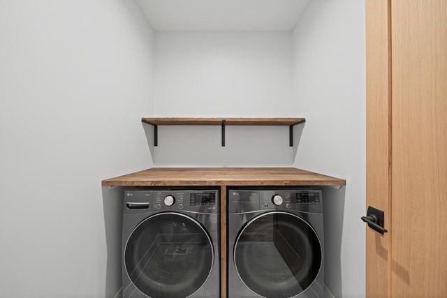 19 Cedar Point DRIVE, Williams Bay, WI 53191