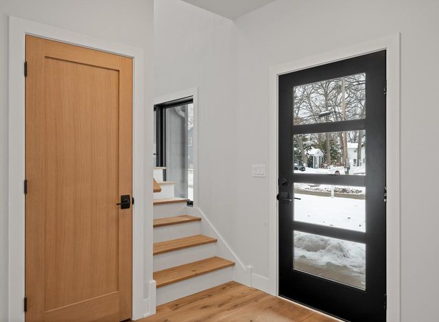 19 Cedar Point DRIVE, Williams Bay, WI 53191