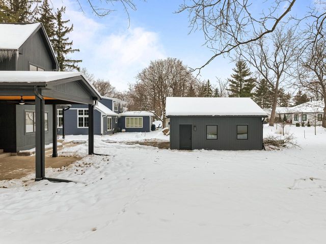 19 Cedar Point DRIVE, Williams Bay, WI 53191
