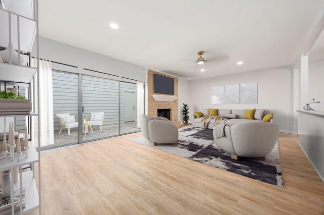 1746 S Gessner Road, Houston, TX 77063