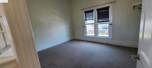 2825 Market St, Oakland, CA 94608