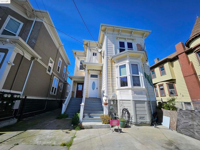 2825 Market St, Oakland, CA 94608