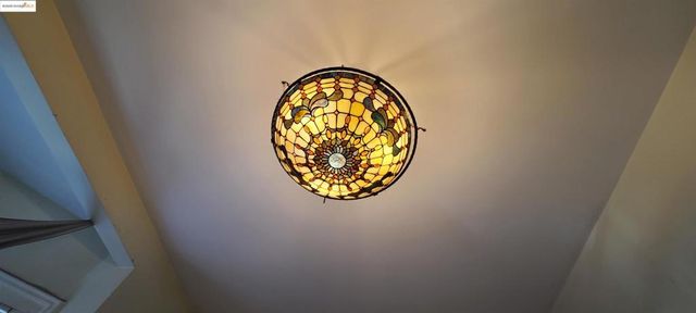 2825 Market St, Oakland, CA 94608