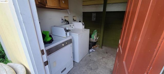 2825 Market St, Oakland, CA 94608