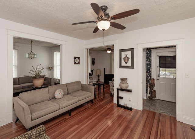 1839 15th Street, Moline, IL 61265