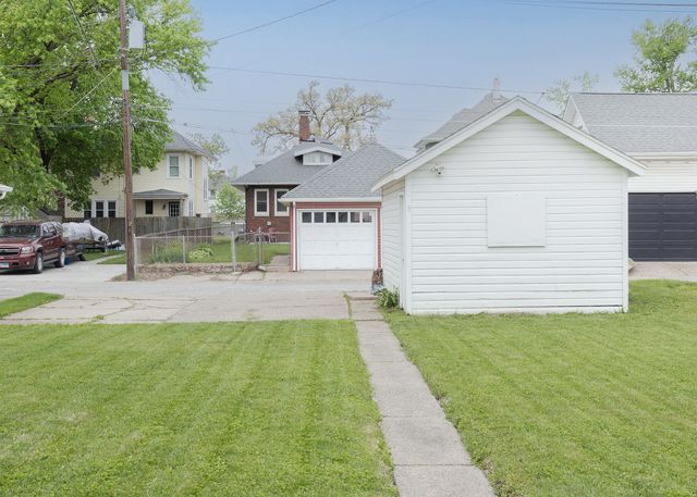 1839 15th Street, Moline, IL 61265