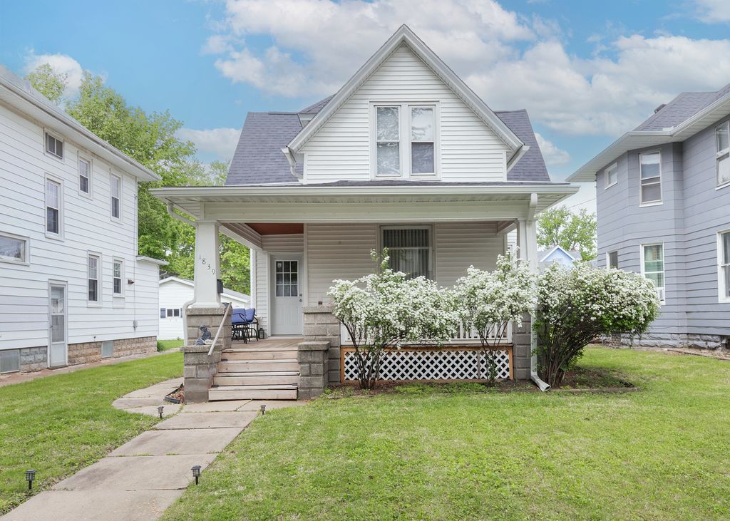 1839 15th Street, Moline, IL 61265