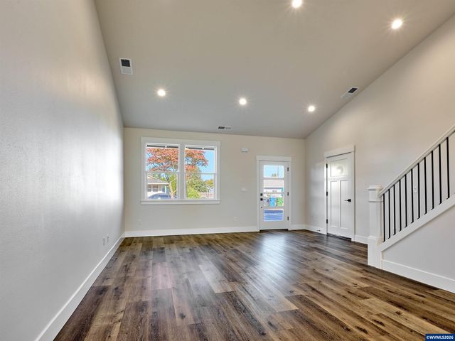 1040 2nd St, Gervais, OR 97026