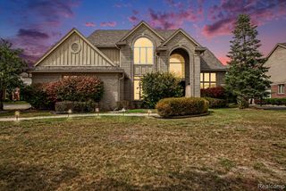 6618 Shadowood Drive, West Bloomfield, MI 48322