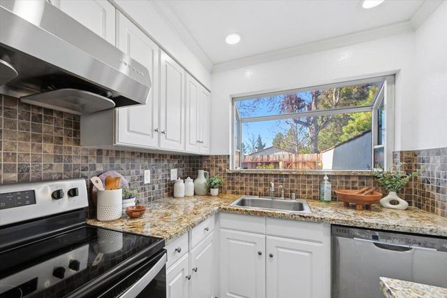 41042 Ramon Terrace, Fremont, CA 94539