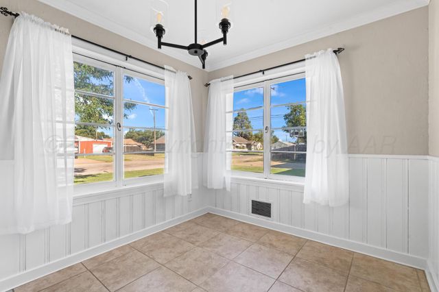 1601 8TH Avenue, Canyon, TX 79015