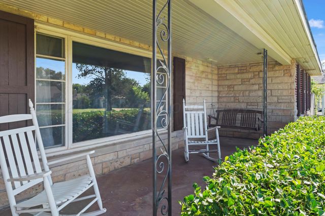 1601 8TH Avenue, Canyon, TX 79015