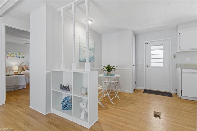 726 Knotty Pine CIR, North Fort Myers, FL 33917