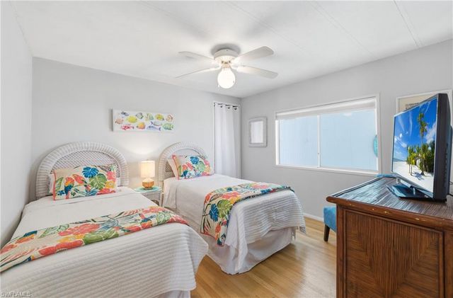 726 Knotty Pine CIR, North Fort Myers, FL 33917