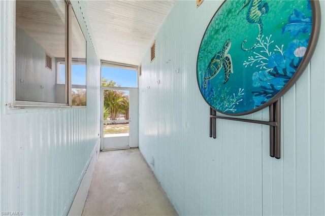 726 Knotty Pine CIR, North Fort Myers, FL 33917