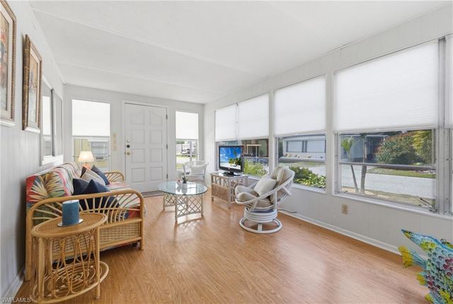 726 Knotty Pine CIR, North Fort Myers, FL 33917