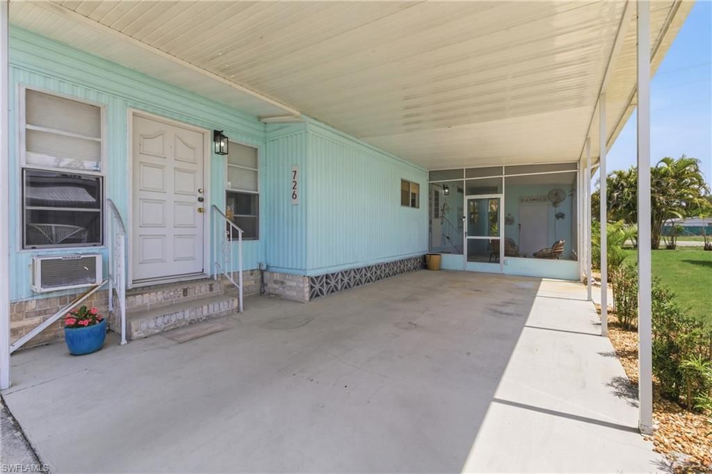 726 Knotty Pine CIR, NORTH FORT MYERS, FL 33917 — photo 3