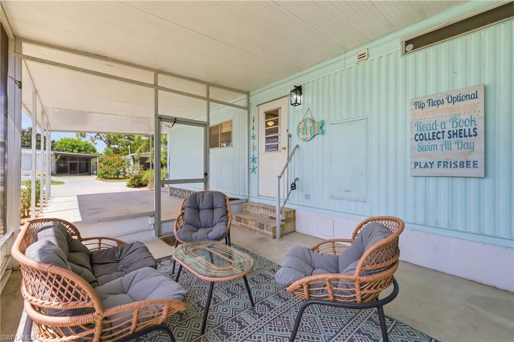 726 Knotty Pine CIR, NORTH FORT MYERS, FL 33917 — photo 5