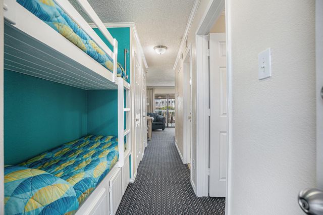 6102 Seawall Boulevard 234, Galveston, TX 77551
