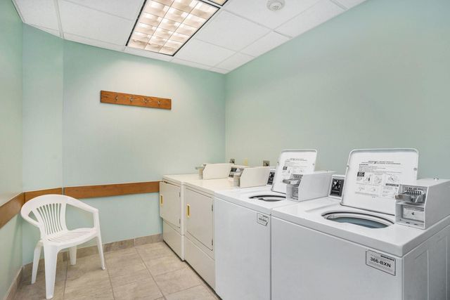 6102 Seawall Boulevard 234, Galveston, TX 77551