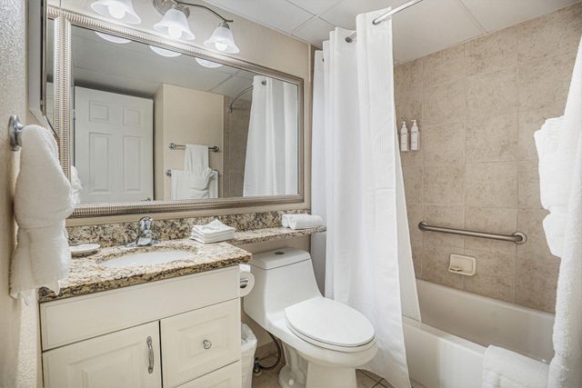 6102 Seawall Boulevard 234, Galveston, TX 77551