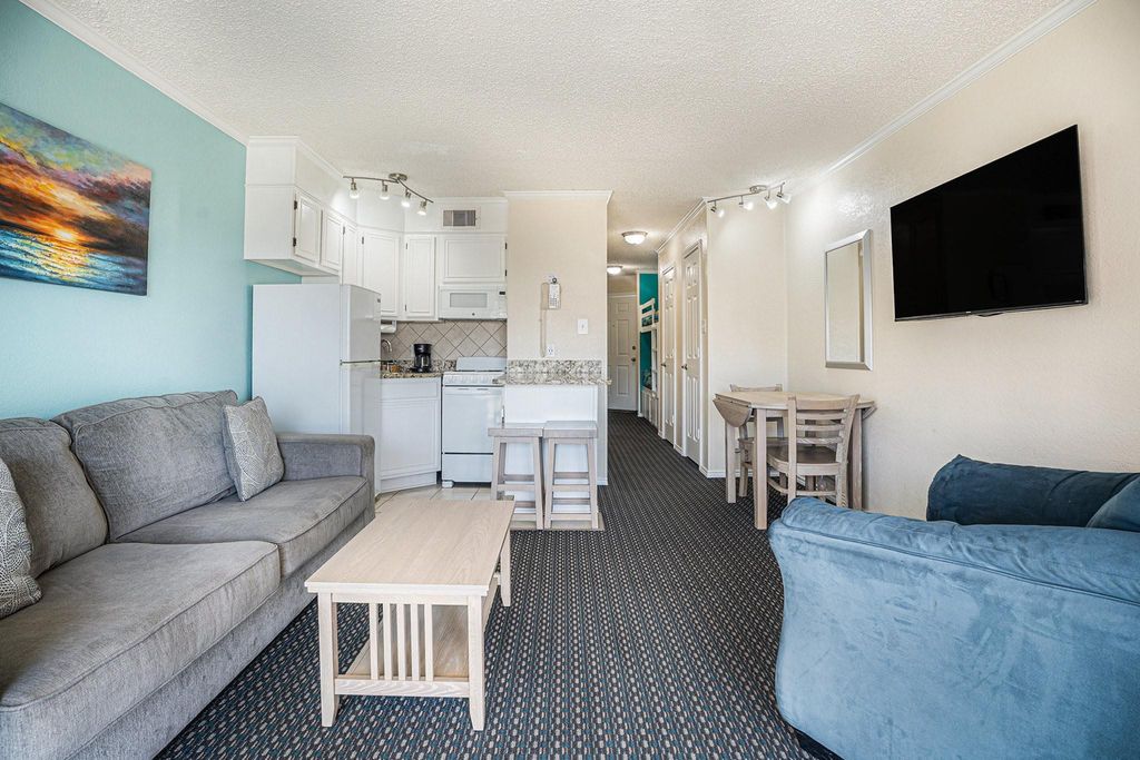 6102 Seawall Boulevard 234, Galveston, TX 77551