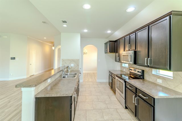 3105 Clear Springs Drive, Forney, TX 75126