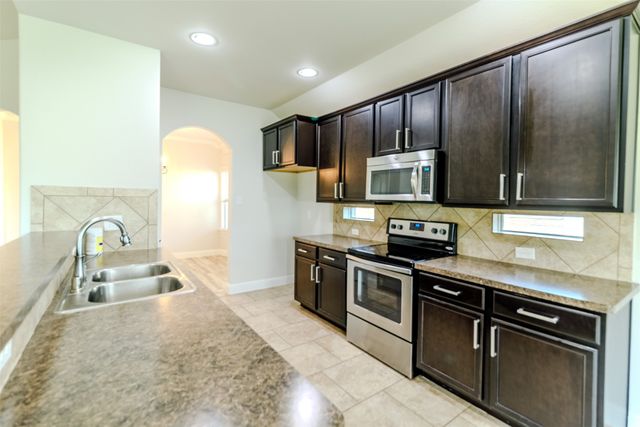 3105 Clear Springs Drive, Forney, TX 75126