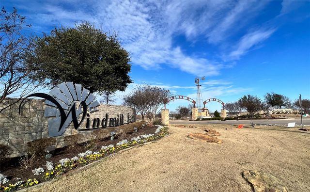 3105 Clear Springs Drive, Forney, TX 75126