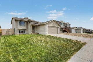 420 YELNER DR, Box Elder, SD 57719